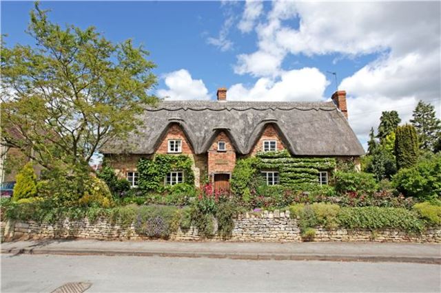  Image of 2 bedroom Cottage for sale in Church Street Bredon Tewkesbury GL20 at Church Street Bredon Gloucestershire, GL20 7LA
