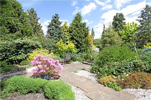  Image of 2 bedroom Cottage for sale in Church Street Bredon Tewkesbury GL20 at Church Street Bredon Gloucestershire, GL20 7LA