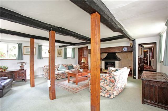  Image of 2 bedroom Cottage for sale in Church Street Bredon Tewkesbury GL20 at Church Street Bredon Gloucestershire, GL20 7LA
