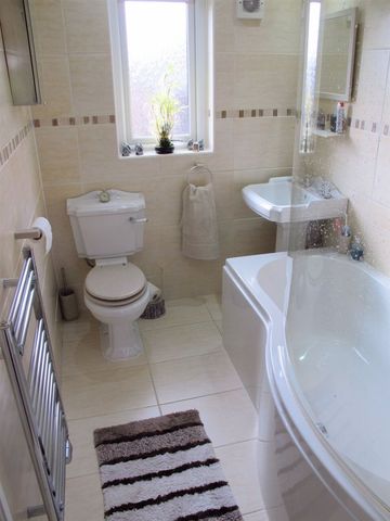  Image of 2 bedroom Flat to rent in Dunsmuir Court Corstorphine Edinburgh EH12 at Corstorphine Edinburgh Edinburgh, EH12 7TD