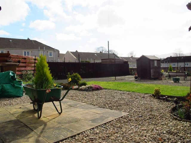  Image of 2 bedroom Flat to rent in Dunsmuir Court Corstorphine Edinburgh EH12 at Corstorphine Edinburgh Edinburgh, EH12 7TD