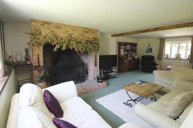  Image of 4 bedroom Semi-Detached house for sale in Sissinghurst Road Sissinghurst Cranbrook TN17 at Sissinghurst Road  Cranbrook, TN17 2HN