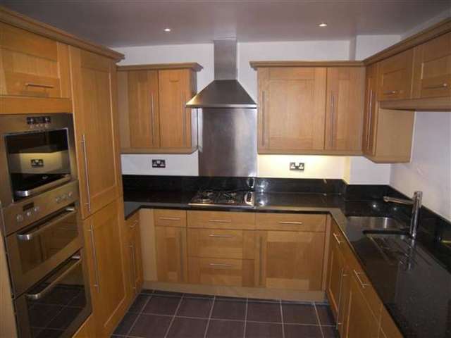  Image of 1 bedroom Apartment to rent in Cottage Close Harrow-on-the-Hill Harrow HA2 at Harrow on the Hill, HA2 0HA
