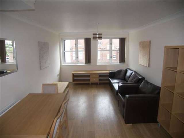  Image of 1 bedroom Apartment to rent in Cottage Close Harrow-on-the-Hill Harrow HA2 at Harrow on the Hill, HA2 0HA