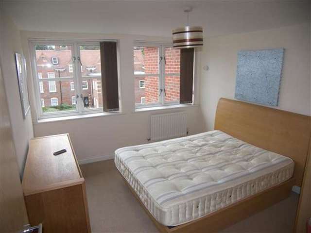  Image of 1 bedroom Apartment to rent in Cottage Close Harrow-on-the-Hill Harrow HA2 at Harrow on the Hill, HA2 0HA
