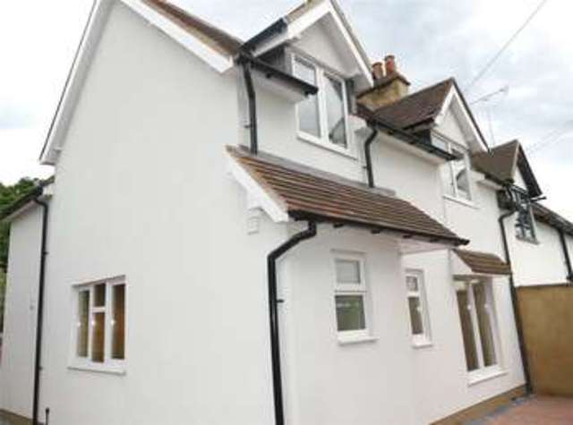  Image of 3 bedroom Semi-Detached house for sale in Bath Road Hare Hatch Reading RG10 at Bath Road Hare Hatch Hare Hatch, RG10 9SS
