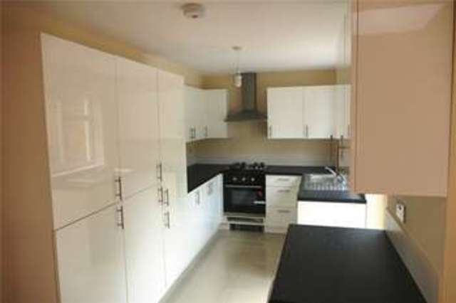  Image of 3 bedroom Semi-Detached house for sale in Bath Road Hare Hatch Reading RG10 at Bath Road Hare Hatch Hare Hatch, RG10 9SS