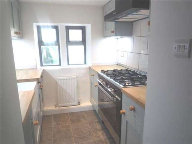  Image of 2 bedroom End of Terrace for sale in Cowlersley Lane Linthwaite Huddersfield HD4 at Milnsbridge, HD4 5UJ