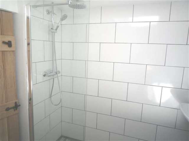  Image of 2 bedroom End of Terrace for sale in Cowlersley Lane Linthwaite Huddersfield HD4 at Milnsbridge, HD4 5UJ