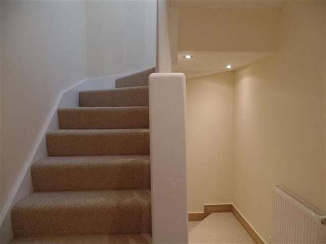  Image of 2 bedroom Terraced house to rent in Corporation Street Sowerby Bridge HX6 at Sowerby Bridge, HX6 2QQ
