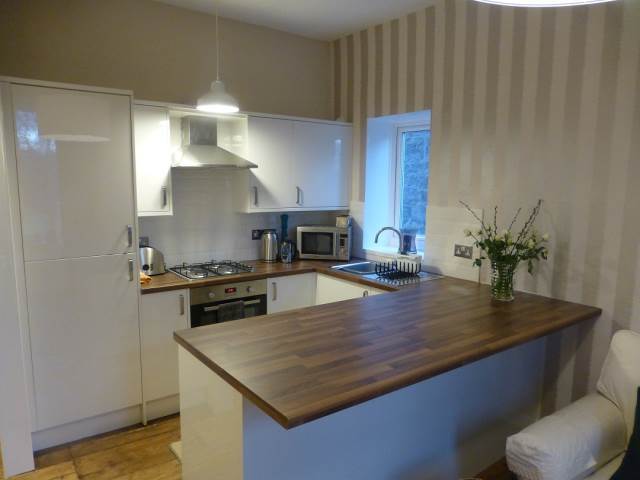  Image of 2 bedroom Flat to rent in Corstorphine High Street Corstorphine Edinburgh EH12 at Corstorphine Edinburgh Edinburgh, EH12 7SY