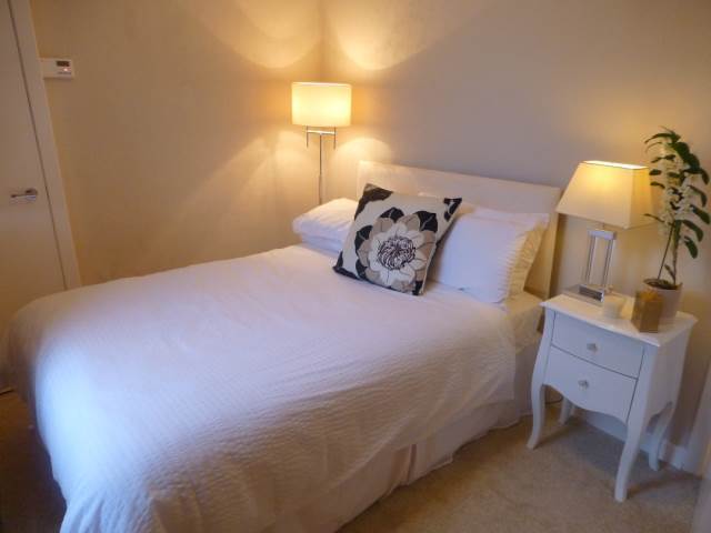  Image of 2 bedroom Flat to rent in Corstorphine High Street Corstorphine Edinburgh EH12 at Corstorphine Edinburgh Edinburgh, EH12 7SY