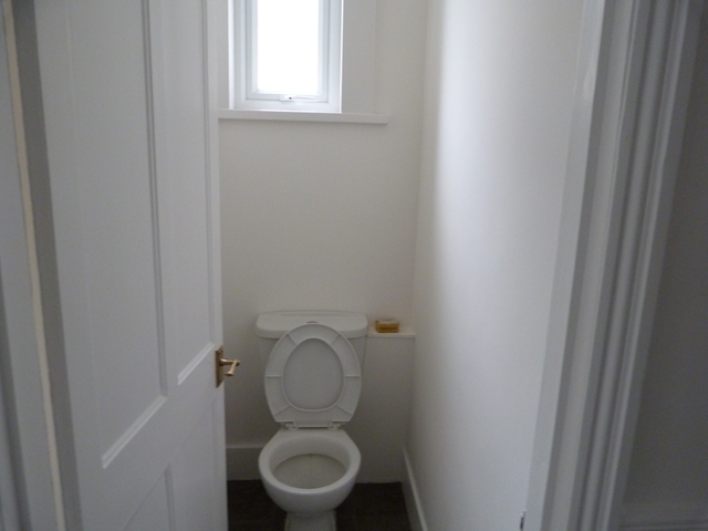 Image of 2 bedroom Flat to rent in Pendle Road London SW16 at Pendle road  Tooting, SW16 6RT