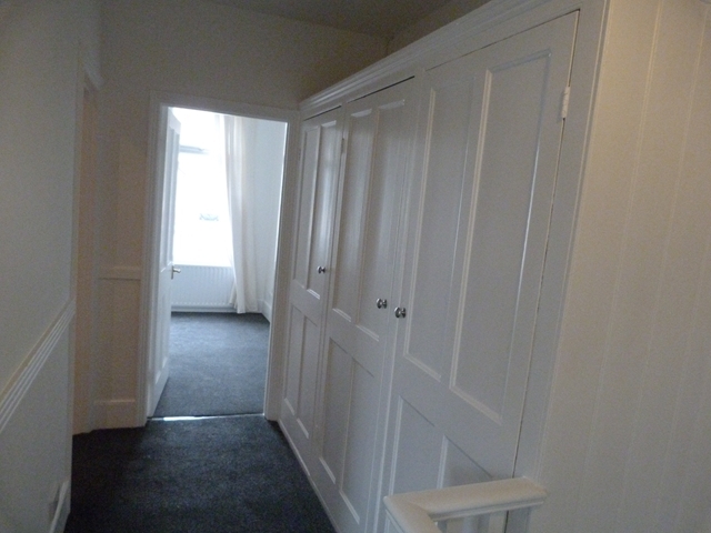  Image of 2 bedroom Flat to rent in Pendle Road London SW16 at Pendle road  Tooting, SW16 6RT