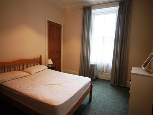  Image of 2 bedroom Flat to rent in Morrison Street Edinburgh EH3 at Haymarket Edinburgh Edinburgh, EH3 8AJ