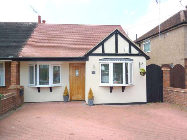  Image of 4 bedroom Bungalow for sale in Knutsford Avenue Watford WD24 at Knutsford Avenue  Watford, WD24 7EG