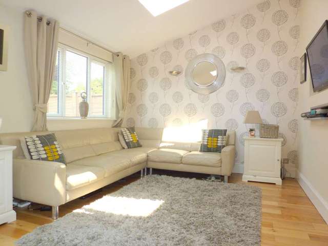  Image of 4 bedroom Bungalow for sale in Knutsford Avenue Watford WD24 at Knutsford Avenue  Watford, WD24 7EG