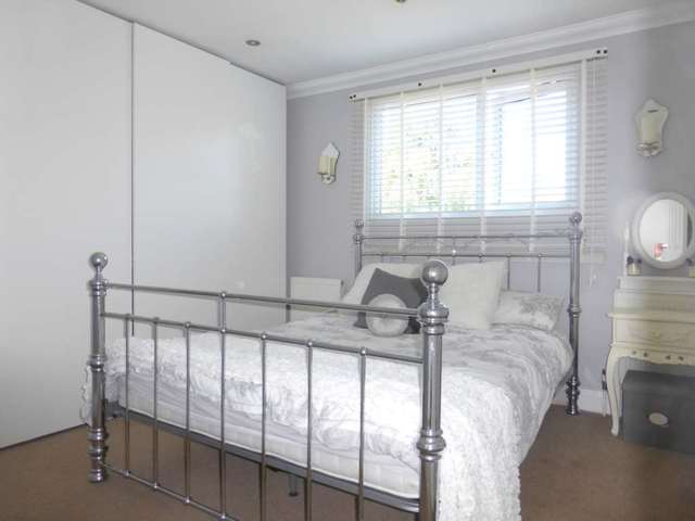  Image of 4 bedroom Bungalow for sale in Knutsford Avenue Watford WD24 at Knutsford Avenue  Watford, WD24 7EG