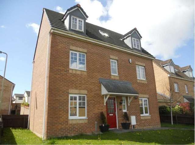  Image of 4 bedroom Detached house to rent in Long Meadow North Cornelly Bridgend CF33 at North Cornelly  Mawdlam, CF33 4PX