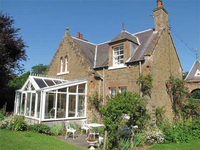  Image of 3 bedroom Cottage to rent in St. Boswells Melrose TD6 at St Boswells, TD6 0EL