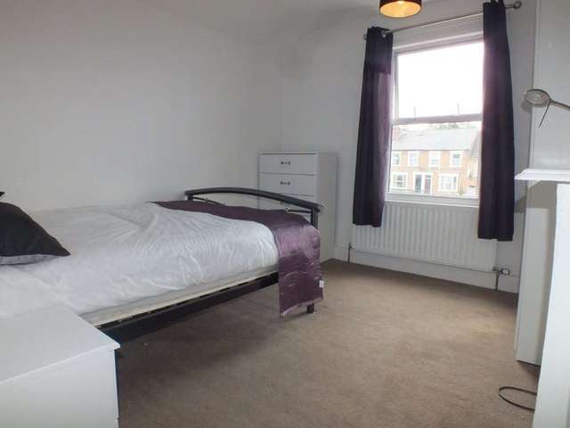  Image of 1 bedroom Detached house to rent in Wantage Road Reading RG30 at Reading Berkshrie Reading, RG30 2SE