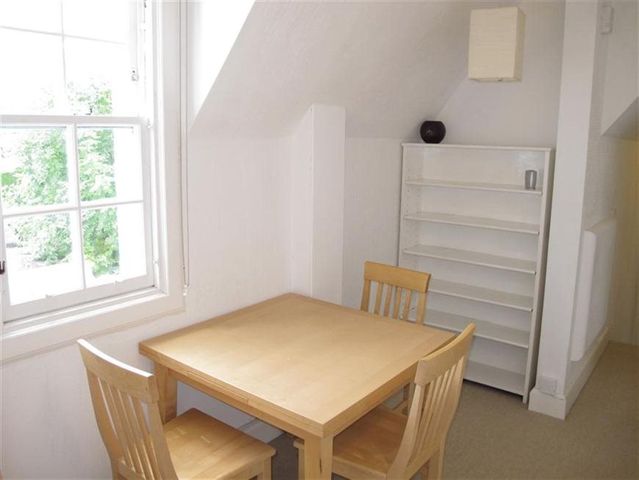  Image of 2 bedroom Flat to rent in Oak Lane Edinburgh EH12 at Corstorphine Edinburgh Edinburgh, EH12 6XH