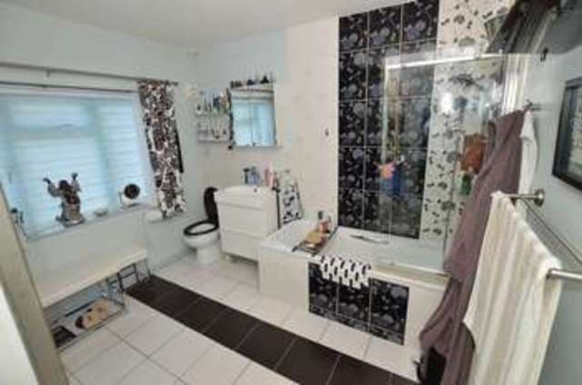  Image of 3 bedroom Detached house for sale in Horncastle Road Woodhall Spa LN10 at Horncastle Road  Woodhall Spa, LN10 6UZ