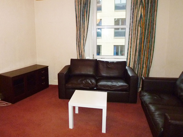  Image of 2 bedroom Flat to rent in Morrison Street Edinburgh EH3 at Haymarket Edinburgh Edinburgh, EH3 8AJ