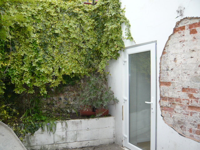  Image of 2 bedroom Cottage to rent in Middle Road Brighton BN1 at Middle Road  Brighton, BN1 6SR
