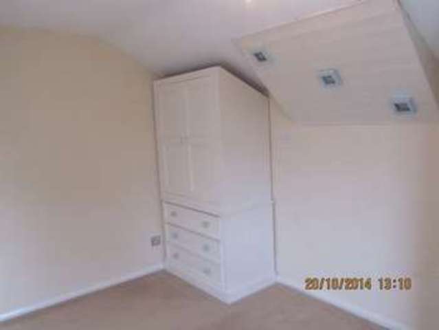  Image of 3 bedroom Semi-Detached house to rent in Cottage Walk Rochdale OL12 at Cottage Walk Shawclough Rochdale, OL12 6DZ