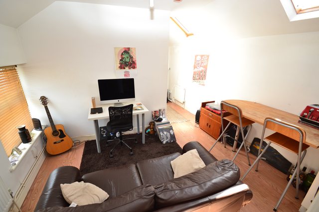  Image of 1 bedroom Flat to rent in Plantagenet Street Cardiff CF11 at Riverside Cardiff Cardiff, CF11 6AQ
