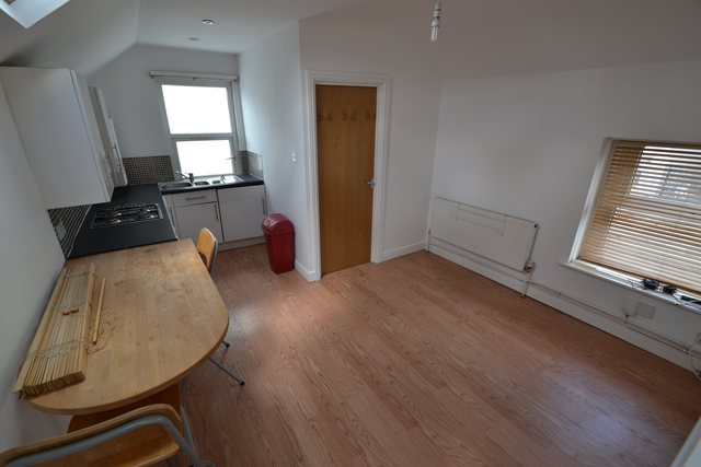  Image of 1 bedroom Flat to rent in Plantagenet Street Cardiff CF11 at Riverside Cardiff Cardiff, CF11 6AQ