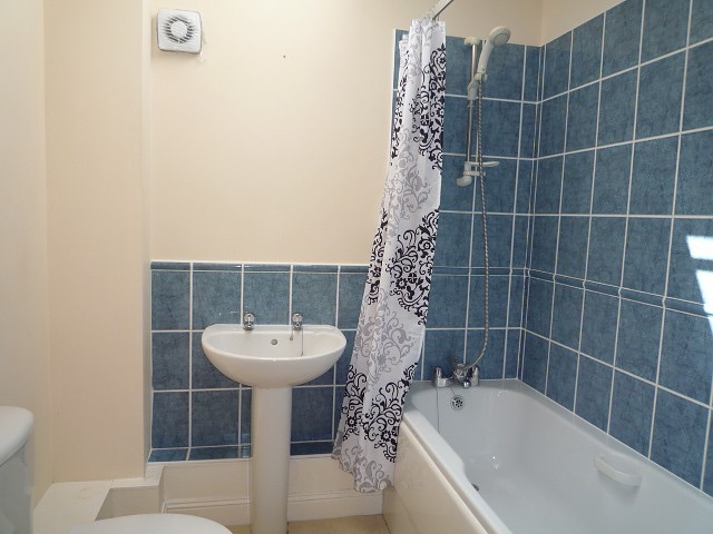  Image of 1 bedroom Flat to rent in Cornwall Road Portsmouth PO1 at Cornwall Mews 31a Cornwall Road Portsmouth, PO1 5AR