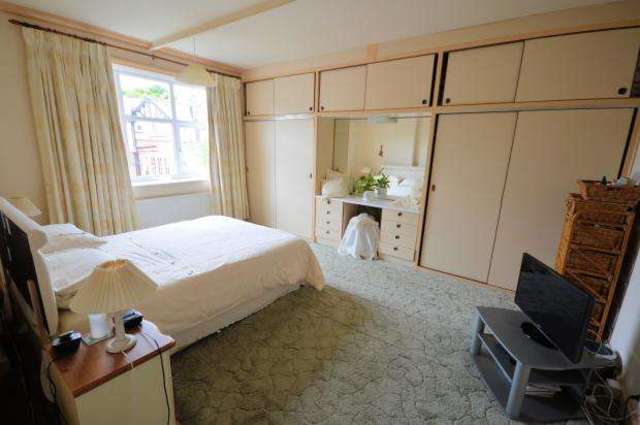  Image of 6 bedroom Semi-Detached house for sale in Osborne Park Scarborough YO12 at Osborne Park  Scarborough, YO12 5QF
