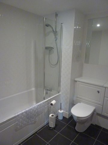  Image of 3 bedroom Flat to rent in Pinkhill Edinburgh EH12 at Corstorphine Edinburgh Edinburgh, EH12 7FA