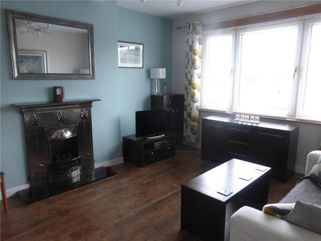  Image of 4 bedroom Flat to rent in Hutchison Cottages Edinburgh EH14 at Slateford Edinburgh Edinburgh, EH14 1PY