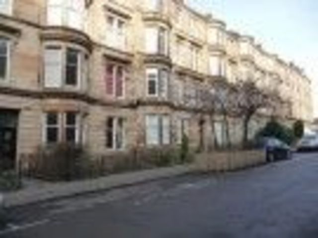  Image of 2 bedroom Flat to rent in Montague Street Glasgow G4 at Woodlands Glasgow Glasgow, G4 9HX
