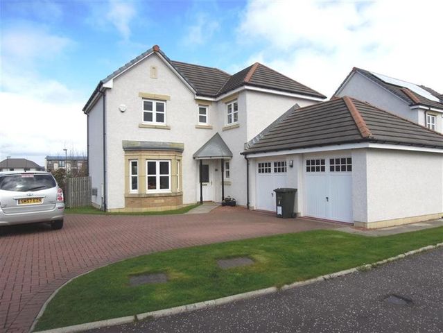  Image of 4 bedroom Detached house to rent in East Craigs Wynd East Craigs Edinburgh EH12 at Corstorphine Edinburgh Edinburgh, EH12 8HJ