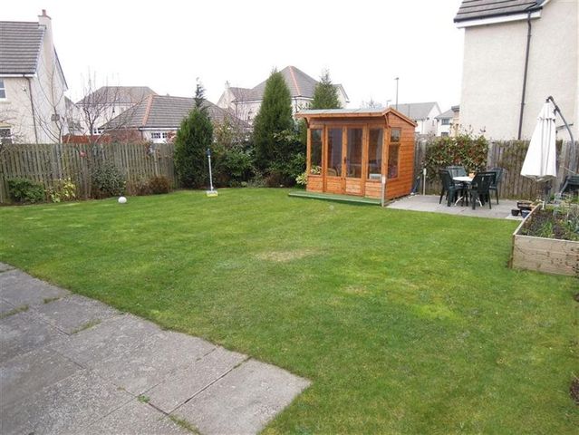  Image of 4 bedroom Detached house to rent in East Craigs Wynd East Craigs Edinburgh EH12 at Corstorphine Edinburgh Edinburgh, EH12 8HJ