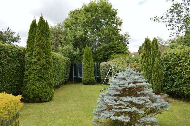  Image of 4 bedroom Detached house for sale in Olde Fairfield Bourton Gillingham SP8 at 1 Olde Fairfield Bourton Gillingham, SP8 5YG