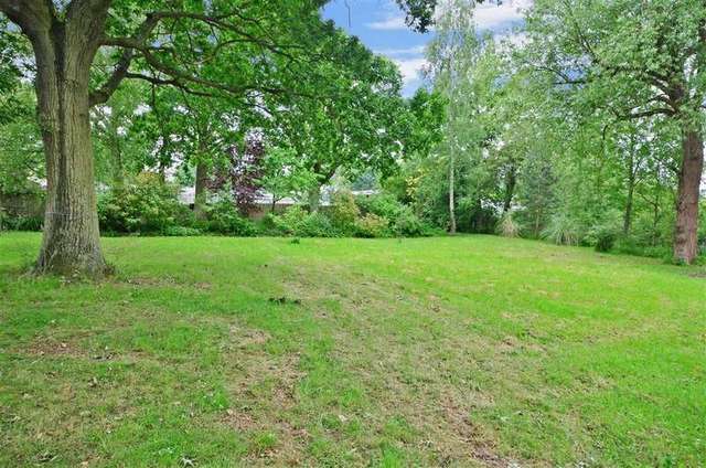  Image of 5 bedroom Detached house for sale in Grigg Lane Headcorn Ashford TN27 at Headcorn Ashford Headcorn, TN27 9LU