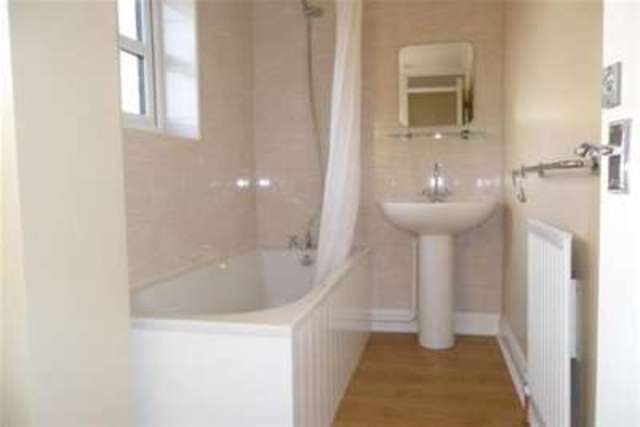  Image of 1 bedroom Detached house to rent in Tintagel Gardens Strood Rochester ME2 at Rochester, ME2 2RD