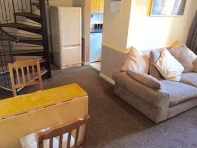 Image of 1 bedroom Flat for sale in Copperfields Laindon Basildon SS15 at Copperfields  Basildon, SS15 5RS
