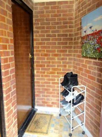  Image of 1 bedroom Flat for sale in Copperfields Laindon Basildon SS15 at Copperfields  Basildon, SS15 5RS