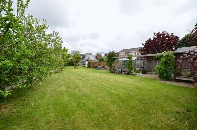  Image of 3 bedroom Detached house for sale in Birchwood Drive Hambleton Poulton-Le-Fylde FY6 at Birchwood Drive Hambleton Poulton-Le-Fylde, FY6 9AQ