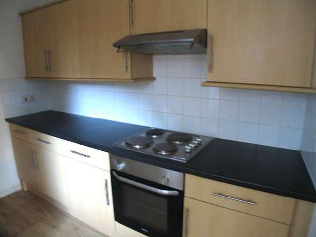  Image of 1 bedroom Apartment to rent in Cornwallis Terrace Hastings TN34 at 16 Cornwallis Terrace  HASTINGS, TN34 1EB