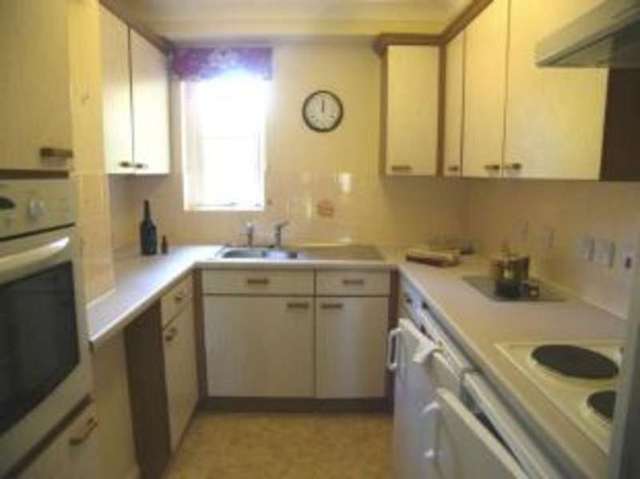  Image of 1 bedroom Flat for sale in Norwich Road Ipswich IP1 at 174 Norwich Road Ipswich Ipswich, IP1 2QX