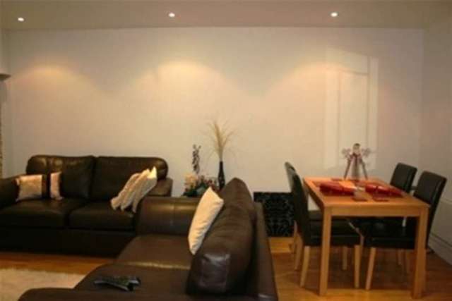  Image of 2 bedroom Flat to rent in Bedford Street Leeds LS1 at Leeds, LS1 5PZ
