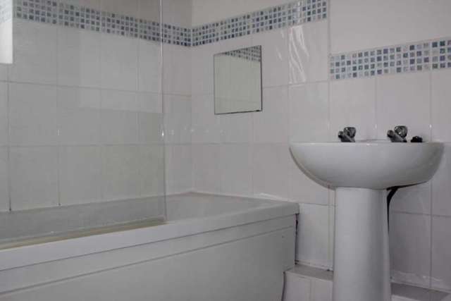  Image of 2 bedroom Terraced house to rent in Coltman Street Hull HU3 at Coltman Street  Hull, HU3 2SG