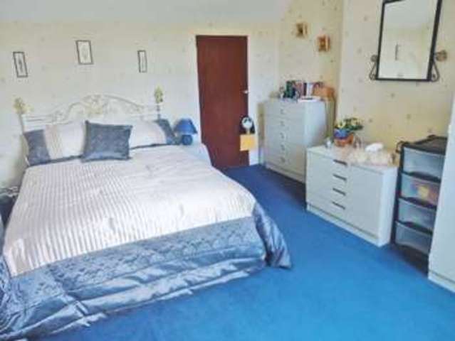  Image of 3 bedroom Terraced house for sale in Ramsay Street Coalsnaughton Tillicoultry FK13 at Ramsay Street Coalsnaughton Coalsnaughton, FK13 6LL